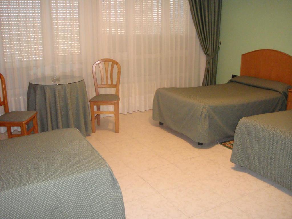 Hostal Serpol Palencia Ruang foto