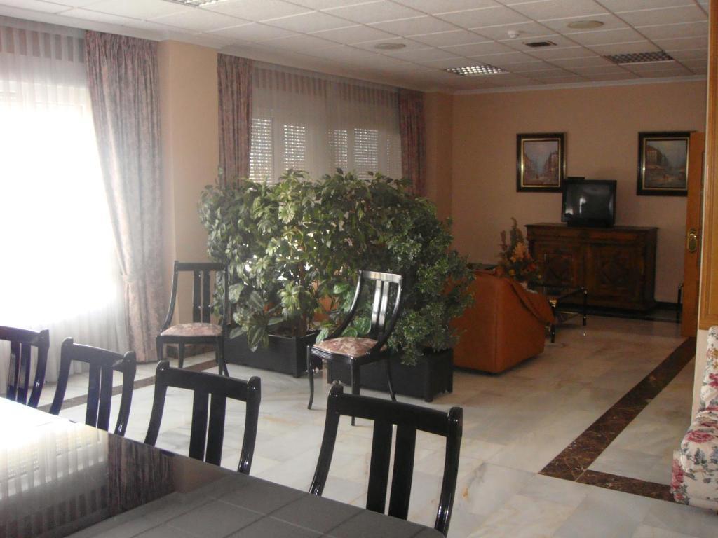 Hostal Serpol Palencia Bagian luar foto